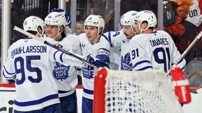 在对比威少 在对比威少